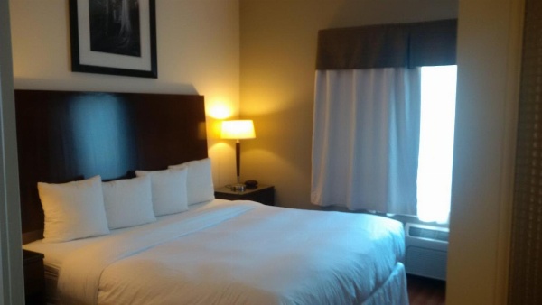 Sigma Inn & Suites Hudson's Hope image 19