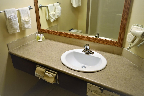 Sigma Inn & Suites Hudson's Hope image 33