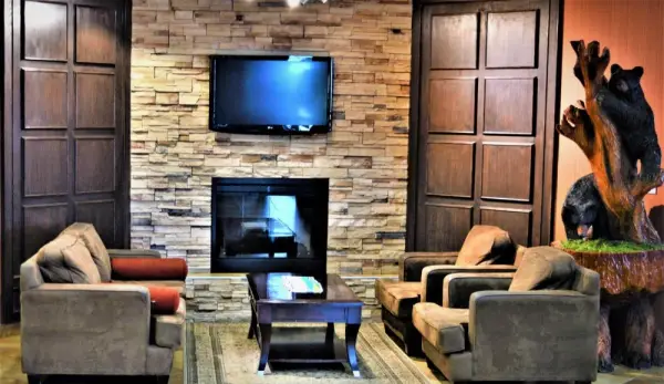 Sigma Inn & Suites Hudson's Hope 4